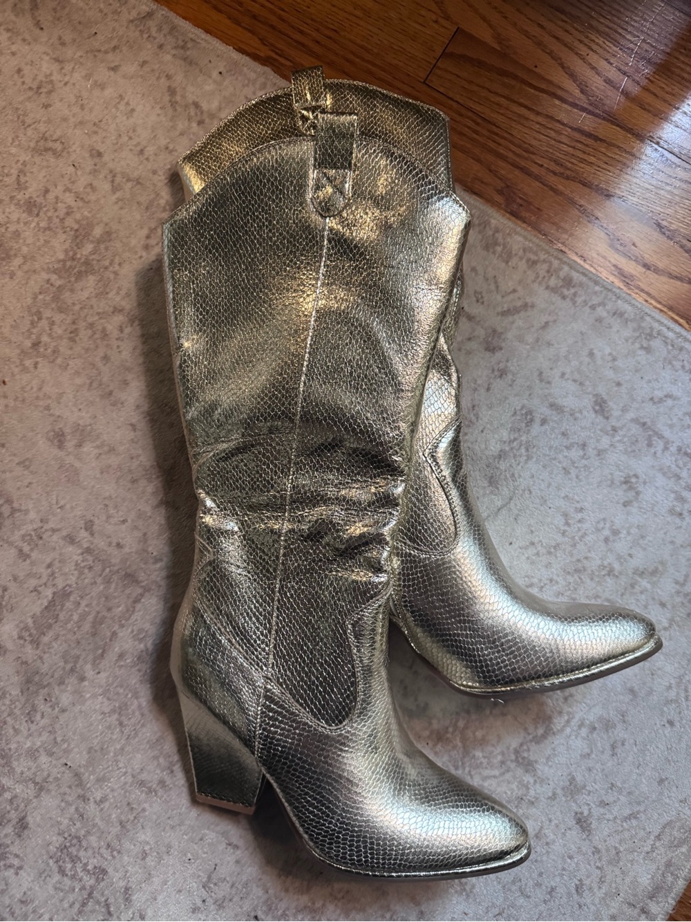 Metallic Gold Snakeskin Cowboy Boots for Women Western Heeled Cowboy Boot nwot